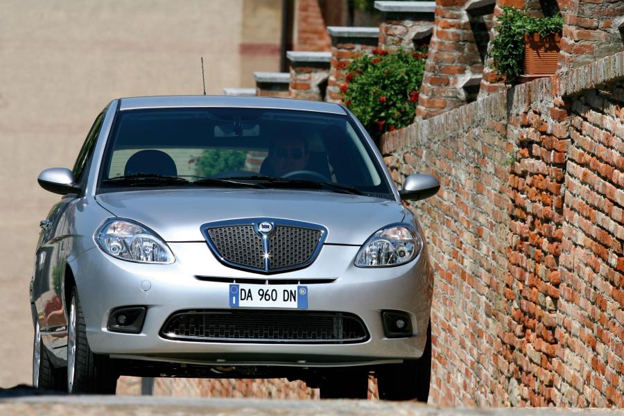  Lancia Ypsilon (843) 2006 года  (фото 32 из 43)